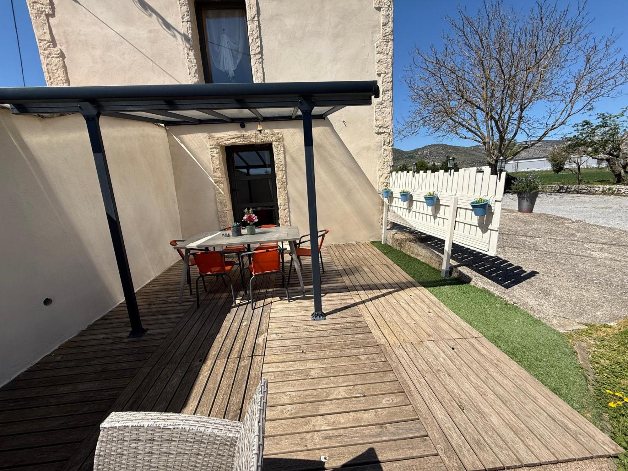 Au Calme, Confortable Avec Terrasse Le Pouzin Exterior foto